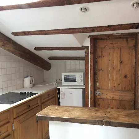 Garibaldi Mansarde Apartament *